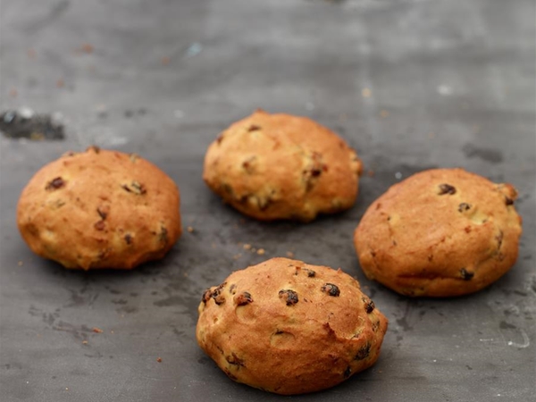 Rozijnen krentenbollen Bakker Leo (4)